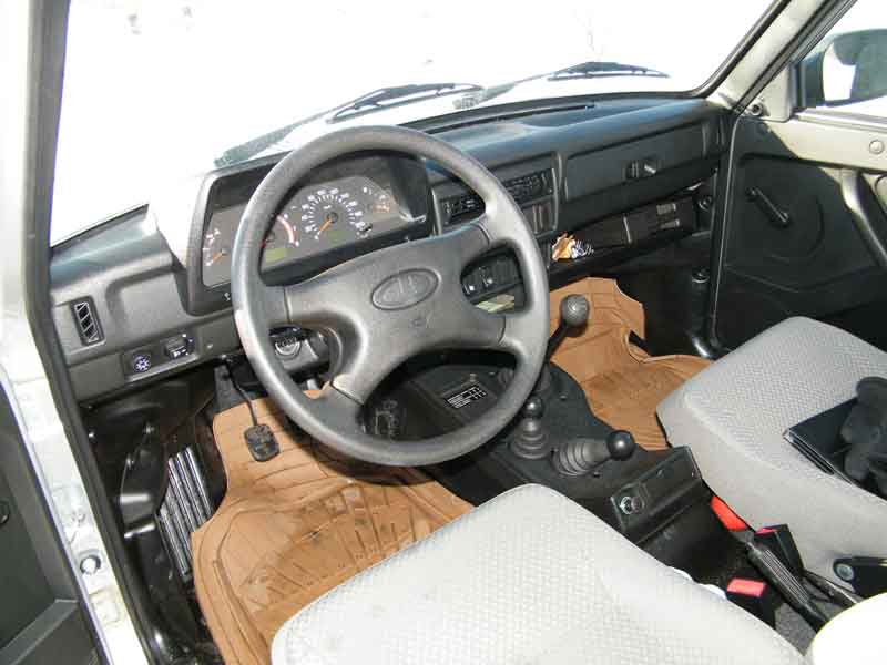 Фото Lada Niva Legend 3 дв. в новом кузове, видео-обзор модели - Автосалон