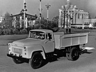 Опытный грузовик ГАЗ-52Я с грузоподъемным задним бортом