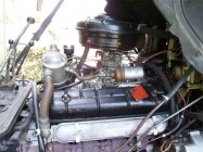 Двигатель ГАЗ-66 расположен под кабиной