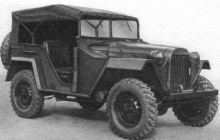ГАЗ-67 образца 1943 года с характерным рисунком протектора типа "елка", решетка радиатора так же отличается от послевоенного