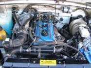 Двигатель (ЗМЗ-406) и подкапотное пространство автомобиля Газель