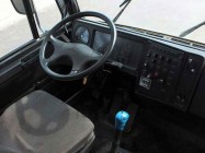Салон и панель приборов грузовика МАЗ-4370