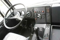 Салон, руль и панель приборов автомобиля МАЗ-5551