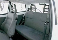 Сиденья задних пассажиров в автомобиле ВАЗ-1121 "Ока-2"